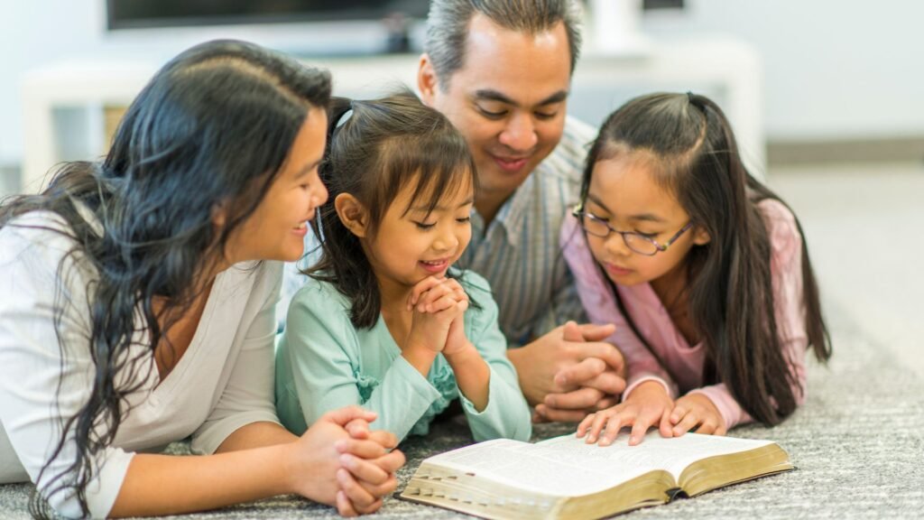 mendidik anak dalam Tuhan